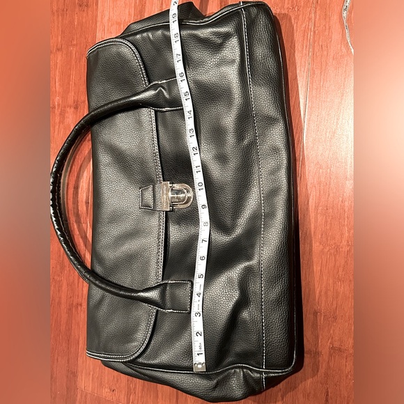 Victoria’s Secret 1990s Weekender Black Pebble Faux Leather Travel Tote - Picture 8 of 9